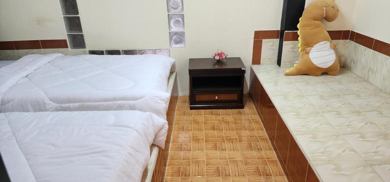 Cozy Nest Cnx Hostel Chiang Mai Exterior photo